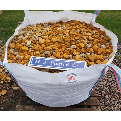 643 - Tote bag of Cotswold stone chippings