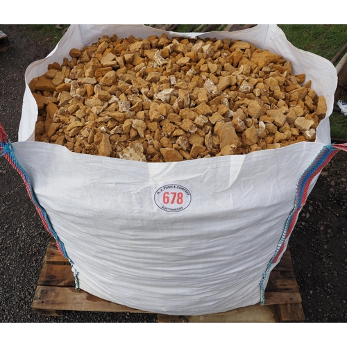 678 - Tote bag of Cotswold stone chippings