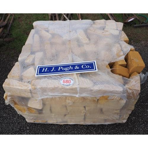 680 - Pallet of Cotswold stone bricks