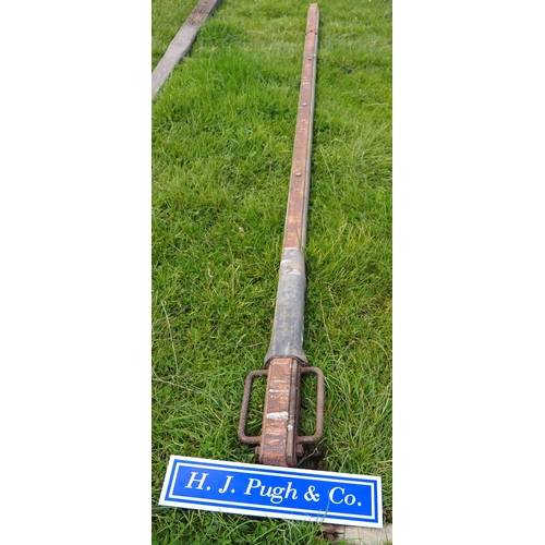 100 - Wooden pole