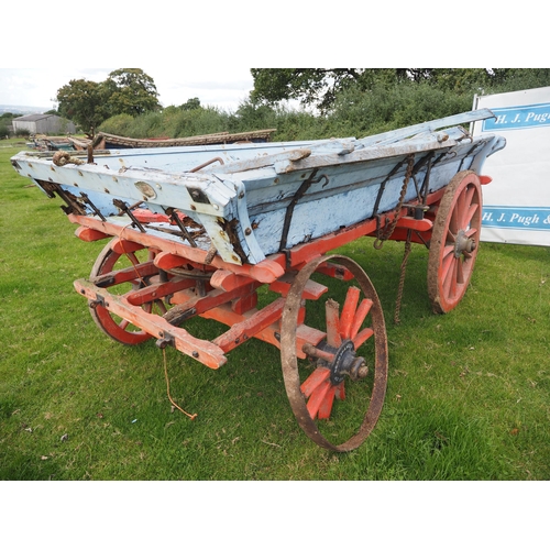 127 - E & H Roberts Worcestershire wagon