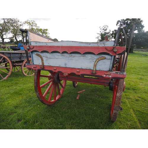 147 - Suffolk wagon