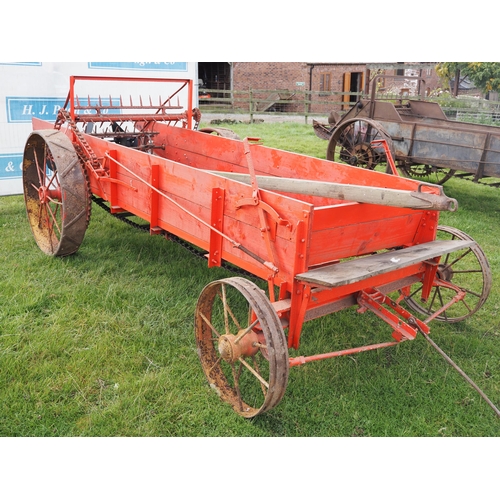 31 - Massey Harris horse drawn rear discharge muck spreader, working order