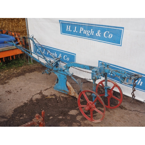 57 - Ransomes ILDT2 horse drawn single furrow swing plough