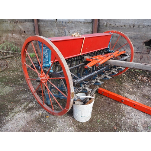 67 - The 'Hornsby Force Feed' No. 7 seed drill or root drill . Restored and shown, c/w original tubes, po... 