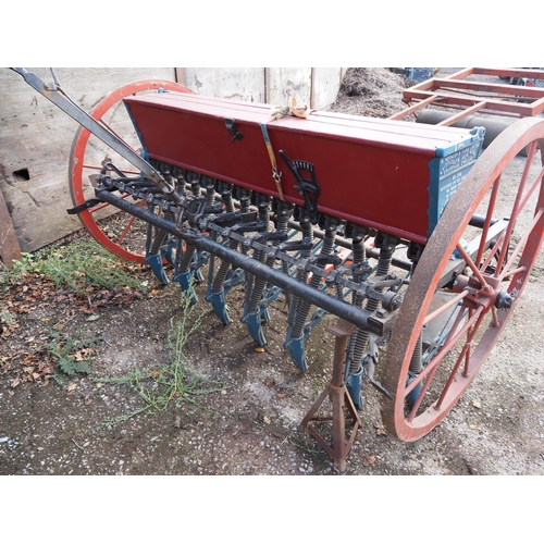 67 - The 'Hornsby Force Feed' No. 7 seed drill or root drill . Restored and shown, c/w original tubes, po... 