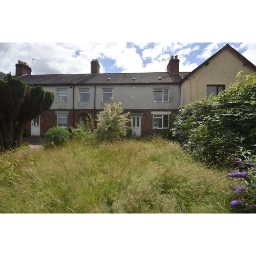 123 LONGSLOW ROAD, MARKET DRAYTON, SHROPSHIRE, TF9 3BN
A large three bedroom semi-detached house in need of modernisation and improvement. It has the benefit of front and rear gardens as well as being in walking distance of Market Drayton's amenities and school. No Chain.