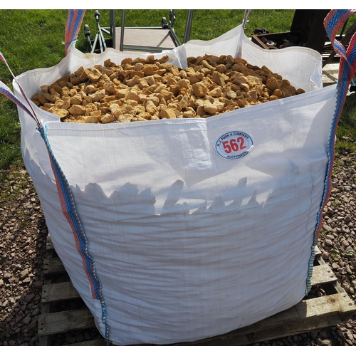 562 - Bag of Cotswold stone chippings