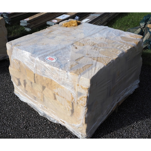 588 - Pallet of Cotswold brick