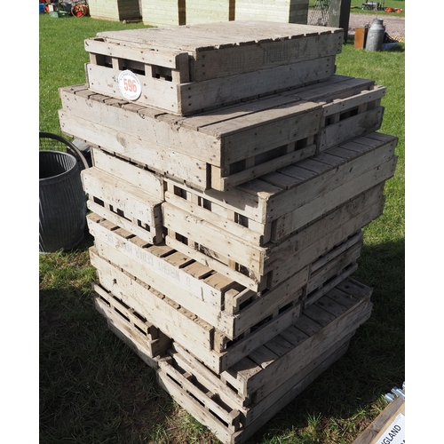 596 - Chitting trays