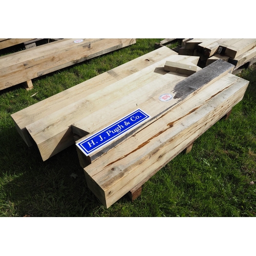 1076 - Oak beams average 1.5m - 5