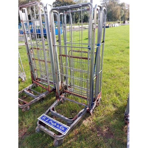 1519 - Caged trolleys  - 2