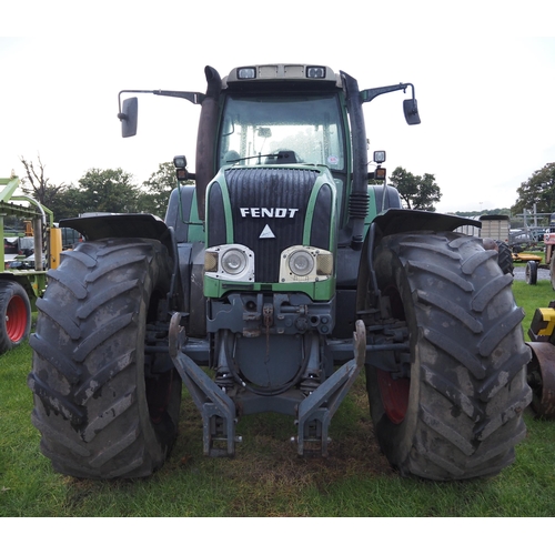 1615 - Fendt Vario Favorit 926 tractor. Showing 8864 hours, 50k, runs and drives. Reg. NT02 PPF