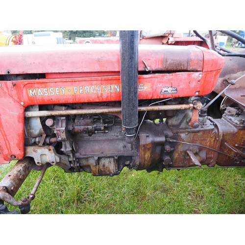 1641 - Massey Ferguson 65 tractor. Runs and drives. Requires new battery. Serial no. SNY515642. Reg. UAM 88... 