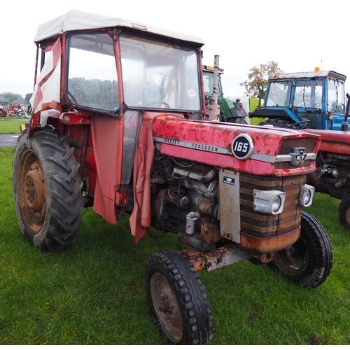 1642 - Massey Ferguson 165 tractor. Runs and drives. Reg. JUO 147E. No docs. Key in office