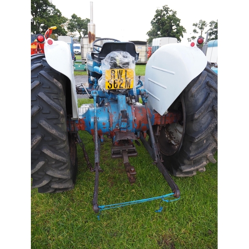 1647 - Ford 4000 tractor. Runs and drives. Showing 5226 hours. Reg. RWL 362M. Key in office