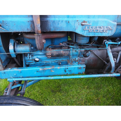 1649 - Fordson Major tractor. C/w roll bar. Key in office