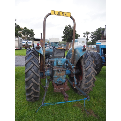 1649 - Fordson Major tractor. C/w roll bar. Key in office