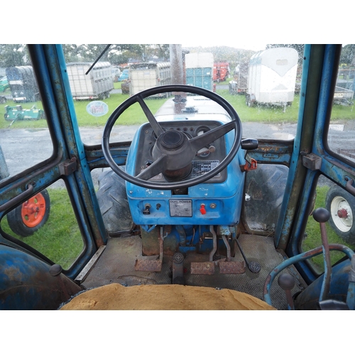 1650 - Ford 8200 4wd dual power tractor. Reg. MYJ 708W. Key in office