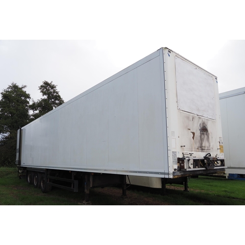 1666 - Artic insulated triaxle trailer 45ft. Test until Nov 24. Test certificate in office