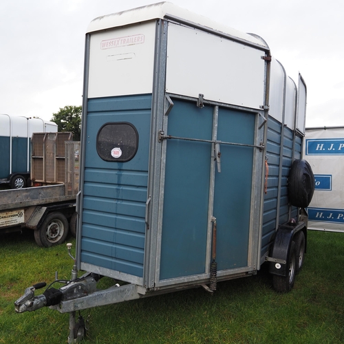 1689 - Wessex double horse trailer. 2007. Hitch key in office