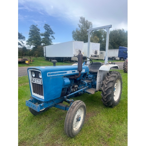 1654 - Ford 1900 tractor. Good tyres all round. Showing 6706 hours. Reg. Q37 JFC. Key, V5 and manual in off... 