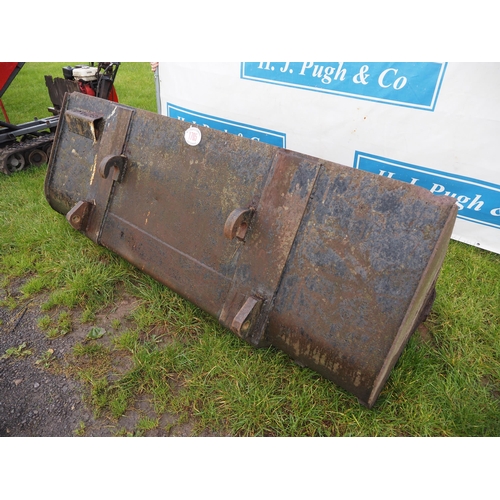 1705 - Loader bucket 7ft