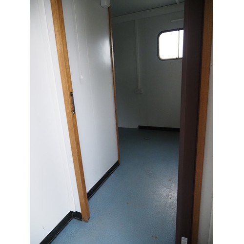 1682 - Portacabin site office with toilets 7.48 x 3.27 x 2.57m