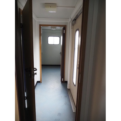 1682 - Portacabin site office with toilets 7.48 x 3.27 x 2.57m