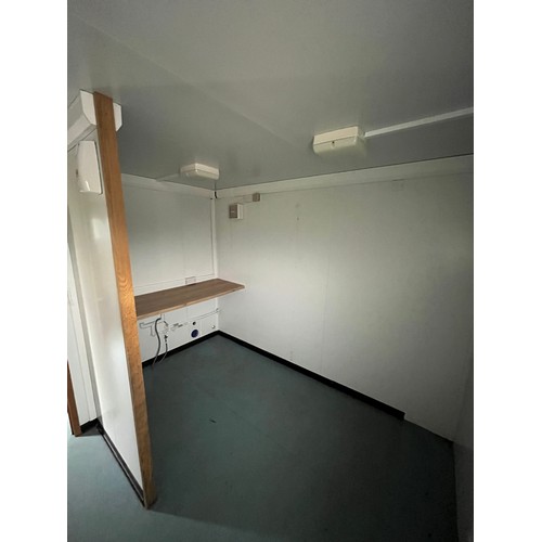 1682 - Portacabin site office with toilets 7.48 x 3.27 x 2.57m