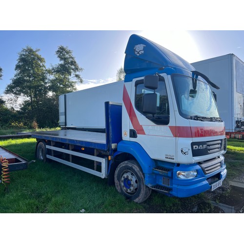 1667 - DAF LF 55.220 14 tonne rigid body lorry. Runs and drives. MOT until January 2025. Showing 644,000 km... 