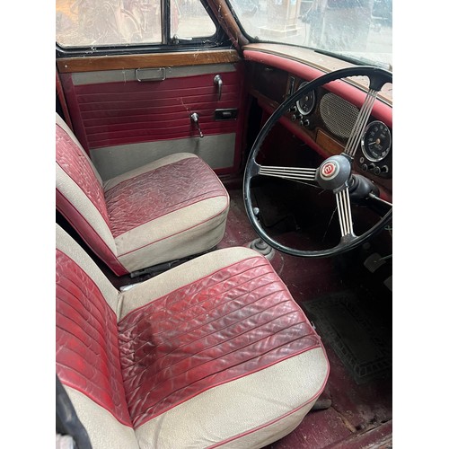 81 - Wolseley 1500 5 door saloon. 1960. Petrol. 1498cc. Red and cream leather interior. 47012 Miles showi... 