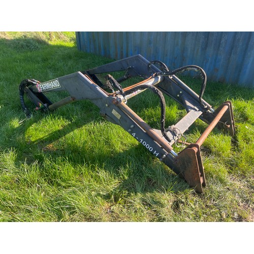 1672 - Farmhand gyro 4-100H loader. C/w spool block, levers and brackets to fit 4 cylinder Ford