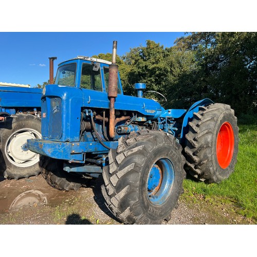 1679 - Fordson Major 4WD tractor. 6 Cylinder, runs well, good tyres. High rise pto Fitted with raised pto. ... 