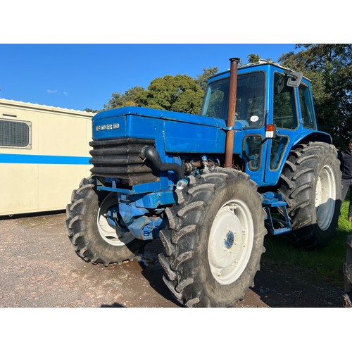 1680 - Ford 8200 tractor. Dual power, runs well, good tyres. V5