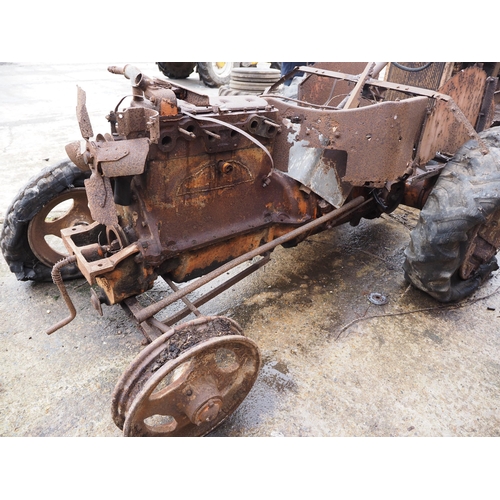 84 - Allis Chalmers U tractor for spares