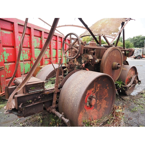 119 - Aveling Barford 3 CSB road roller. 8 Ton. E/n 171157. Old log book