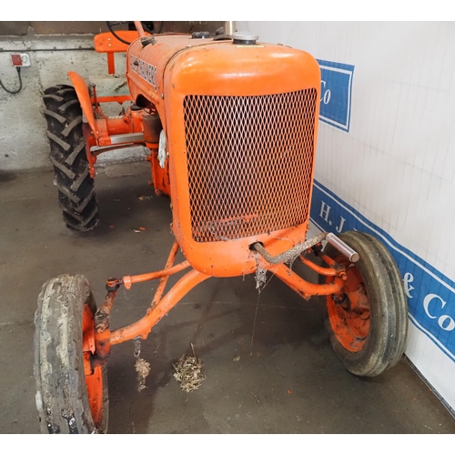 87 - Allis Chalmers B tractor. Petrol paraffin. Engine is free. Fitted with wishbone front axle, good rea... 