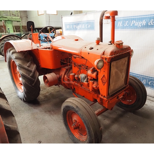 89 - Allis Chalmers U tractor. 1949. Engine free. Fitted with pto. Reg 832 YYC. V5