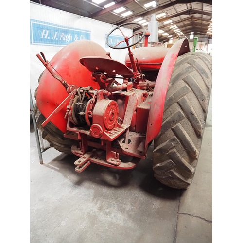 94 - International W-9 Standard tractor. Engine is free. Fitted with Hesford winch. Originally Supplied b... 