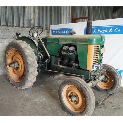 100 - Turner Yeoman Of England tractor. Runs and drives. Fitted with linkage, pto and pulley. Reg GTL 448