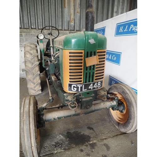 100 - Turner Yeoman Of England tractor. Runs and drives. Fitted with linkage, pto and pulley. Reg GTL 448