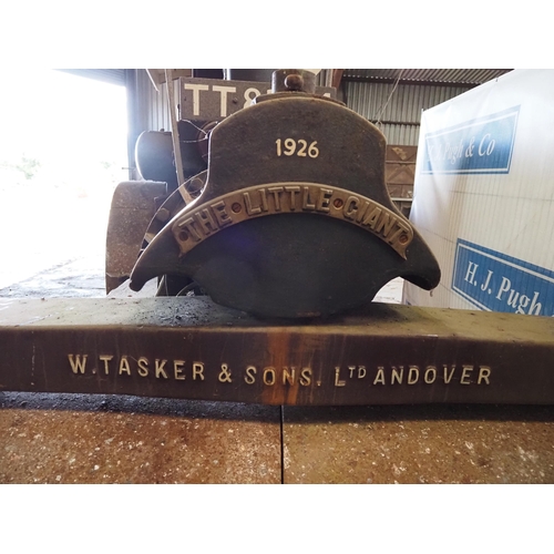 117 - W. Taskers & Sons B2  