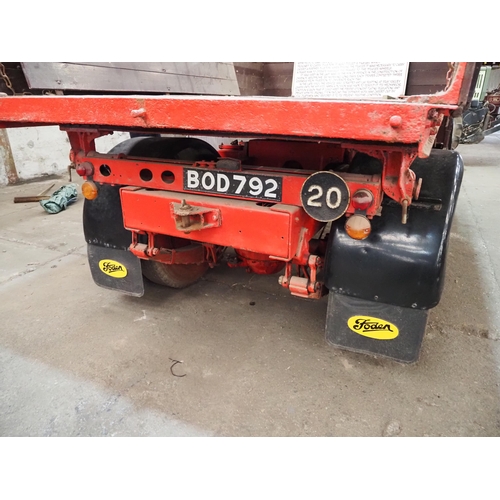 121 - Foden DG Gardner 5LW 3 Way tipper lorry. 1935/36. Runs and drives. 1999CC. Chassis  No-17162.
This l... 