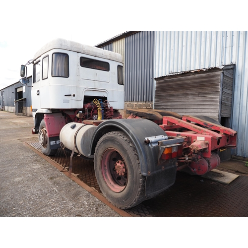 124 - ERF Turbo C32 Lorry. E series. 1983. 14000CC. 32520 KG Gross. SN-48924.  Reg A201 MOD. V5