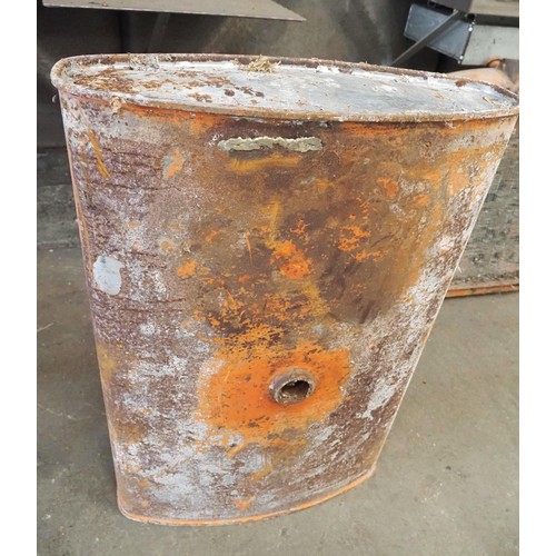 39 - Allis Chalmers fuel tank