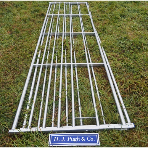 179 - Galvanised 7 bar gates 13ft - 2