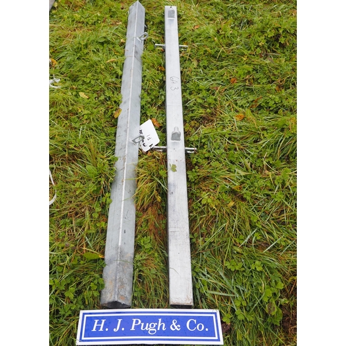 188 - Galvanised posts with lugs and hooks 6'3