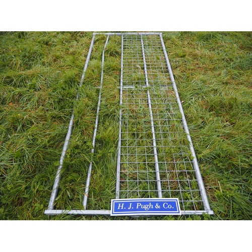 211 - Half mesh gate 9ft with drop bolt - 1