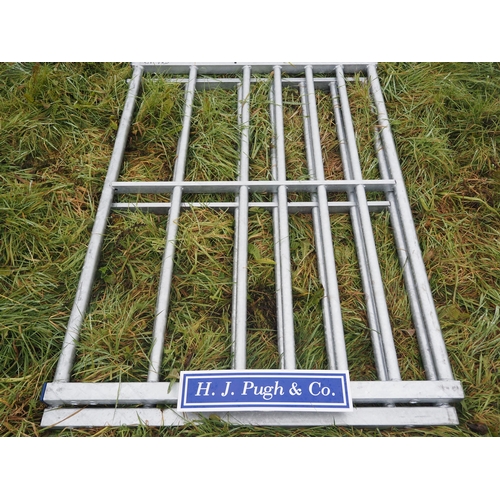 212 - Galvanised 7 bar gate 5ft - 2